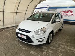 Vit Begagnad 2013 Ford S-MAX Business Edition Minibuss | 89 900 kr (Marknadspris)