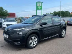 Svart Begagnad 2016 Citroën C4 Cactus PureTech Halvkombi | 59 900 kr (Marknadspris)