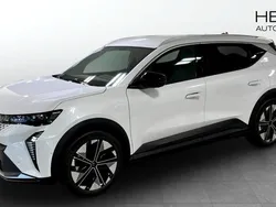 Vit (white) Begagnad 2024 Renault Scénic Techno Minibuss | 499 900 kr (Superpris)