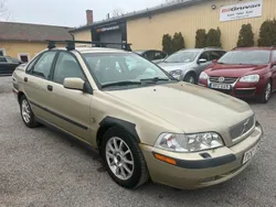 Ljusbrun Begagnad 2002 Volvo S40 Sedan | 27 900 kr (Marknadspris)