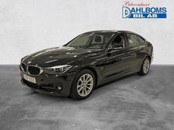 Svart Begagnad 2017 BMW 320 Gran Turismo Sedan | 179 900 kr (Marknadspris)