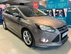Brun Begagnad 2012 Ford Focus Titanium Kombi | 54 900 kr (Marknadspris)