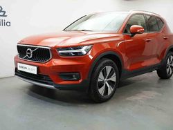 Röd Begagnad 2021 Volvo XC40 SUV | 309 900 kr