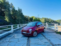 Röd Begagnad 2009 Fiat 500 Lounge Halvkombi | 44 900 kr (Marknadspris)