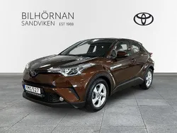 Brun Begagnad 2017 Toyota C-HR Active SUV | 209 900 kr (Marknadspris)