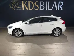 Vit Begagnad 2013 Volvo V40 Summum Kombi | 115 000 kr (Marknadspris)