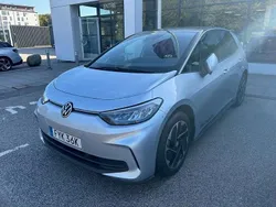 Silver (scale silver met black) Begagnad 2025 VW ID.3 Pure Halvkombi | 369 900 kr