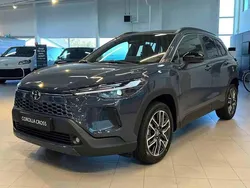 Silver Ny 2025 Toyota Corolla Cross SUV | 397 500 kr