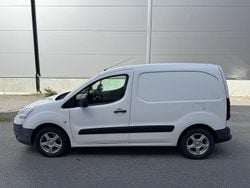 Vit Begagnad 2014 Citroën Berlingo Minibuss | 49 500 kr (Bra pris)