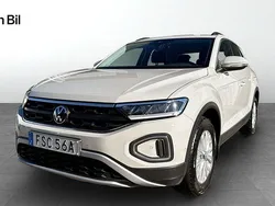 Grå Begagnad 2023 VW T-Roc Life SUV | 229 900 kr (Marknadspris)
