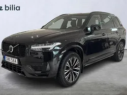 Svart Begagnad 2022 Volvo XC90 Plus SUV | 679 000 kr (Marknadspris)