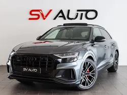 Grå Begagnad 2018 Audi Q8 S-Line SUV | 589 900 kr (Lite dyr)