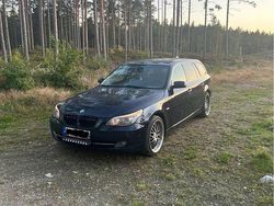 Blå Begagnad 2008 BMW 530 Kombi | 50 500 kr (Marknadspris)