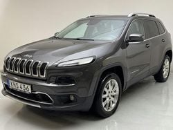 Grå Begagnad 2016 Jeep Cherokee Limited SUV | 160 000 kr (Superpris)