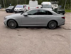 Grå Begagnad 2024 Mercedes E220 AMG line Sedan | 730 000 kr