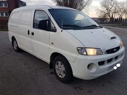 Mörkblå Begagnad 2004 Hyundai H-1 Van | 19 990 kr