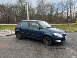 Blå Begagnad 2011 Skoda Fabia Elegance Halvkombi | 39 800 kr (Marknadspris)