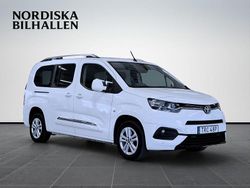 Vit Begagnad 2020 Toyota Proace Verso City Kombi | 259 795 kr (Marknadspris)