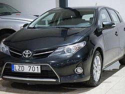 Svart Begagnad 2012 Toyota Auris Active Halvkombi | 104 500 kr (Lite dyr)