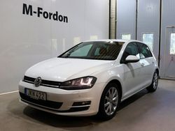 Vit Begagnad 2014 VW Golf VII Halvkombi | 154 900 kr (Marknadspris)