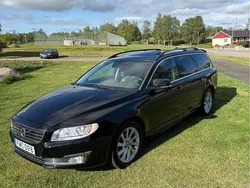 Svart Begagnad 2016 Volvo V70 Momentum Kombi | 137 999 kr (Marknadspris)