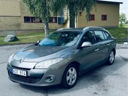 Grå Begagnad 2011 Renault Mégane GrandTour Kombi | 37 000 kr (Superpris)