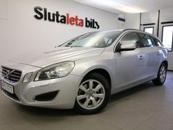 Ljusgrå Begagnad 2010 Volvo V60 Momentum Kombi | 79 900 kr (Dyr)
