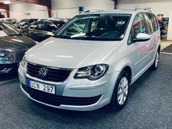 Ljusbrun Begagnad 2010 VW Touran Minibuss | 79 900 kr (Lite dyr)
