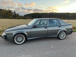 Begagnad 1988 Alfa Romeo 75 Sedan | 185 000 kr
