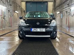 Svart Begagnad 2012 Renault Clio R.S. Halvkombi | 45 000 kr (Marknadspris)