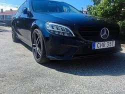 Svart Begagnad 2019 Mercedes C200 Avantgarde Kombi | 264 500 kr (Marknadspris)