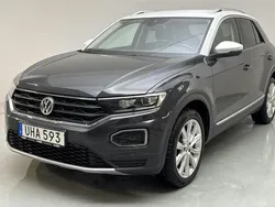 Grå Begagnad 2018 VW T-Roc Style SUV | 209 000 kr