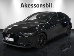 Svart metallic Begagnad 2024 Mazda 3 Exclusive Halvkombi | 339 000 kr