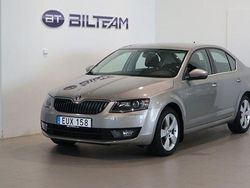Ljusbrun Begagnad 2015 Skoda Octavia Elegance Halvkombi | 109 900 kr (Marknadspris)