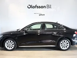 Svart Begagnad 2022 Audi A3 Proline Sedan | 239 900 kr (Marknadspris)