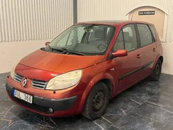 Röd Begagnad 2006 Renault Scénic II Minibuss | 29 900 kr (Marknadspris)