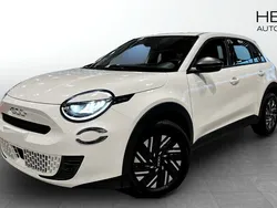 Vit (white) Begagnad 2023 Fiat 600 Pop SUV | 290 800 kr (Marknadspris)