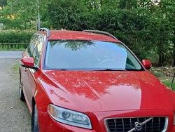 Röd Begagnad 2009 Volvo V70 Kombi | 46 000 kr (Bra pris)
