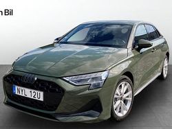 Distriktgrön metallic Ny 2025 Audi A3 Sportback e-tron Advanced Plus Halvkombi | 489 000 kr (Dyr)