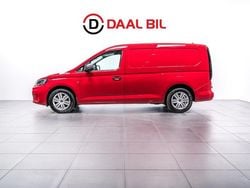 Röd Begagnad 2021 VW Caddy Maxi Minibuss | 244 700 kr (Marknadspris)
