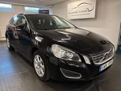 Svart Begagnad 2013 Volvo V60 Momentum Kombi | 95 900 kr (Bra pris)