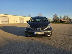 Grå Begagnad 2007 Toyota Aygo Halvkombi | 21 500 kr (Marknadspris)