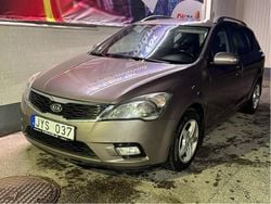 Grå Begagnad 2010 Kia Ceed Sportswagon EX Kombi | 22 000 kr (Superpris)