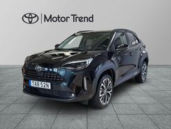 Svart Ny 2025 Toyota Yaris Hybrid Style SUV | 339 000 kr (Dyr)