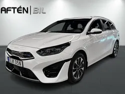 Vit Begagnad 2022 Kia Ceed Advance Kombi | 249 800 kr (Marknadspris)