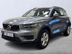 Grå Begagnad 2018 Volvo XC40 SUV | 259 900 kr (Marknadspris)
