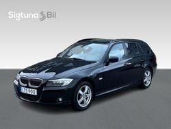 Svart Begagnad 2011 BMW 318 Comfort Edition Kombi | 94 800 kr (Dyr)