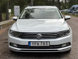 Vit Begagnad 2018 VW Passat Kombi | 150 000 kr (Marknadspris)