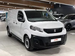 Vit (vit kaolin) Begagnad 2023 Peugeot Expert Van | 398 500 kr (Dyr)