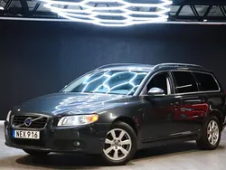 Grå Begagnad 2013 Volvo V70 Momentum Kombi | 99 800 kr (Marknadspris)